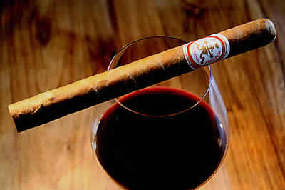 double-corona-hoyo-de-monterrey double corona hoyo de monterrey